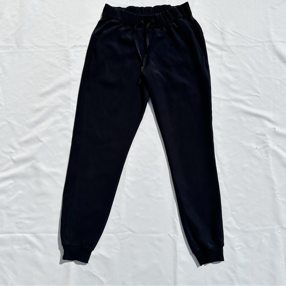 Lululemon On The Fly Jogger Black Size 4